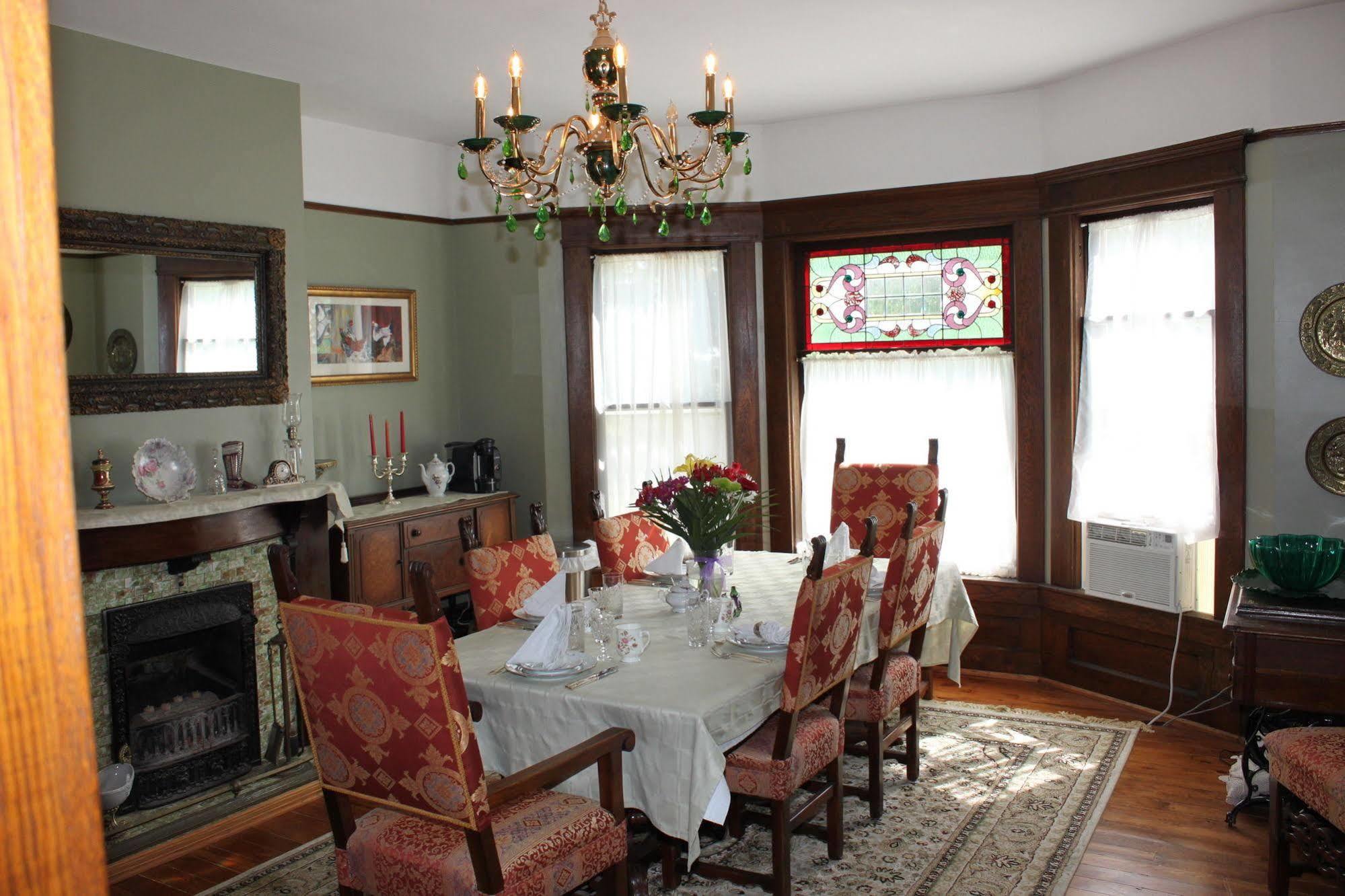 Green Oaks B&B Niagara-on-the-Lake Exterior photo